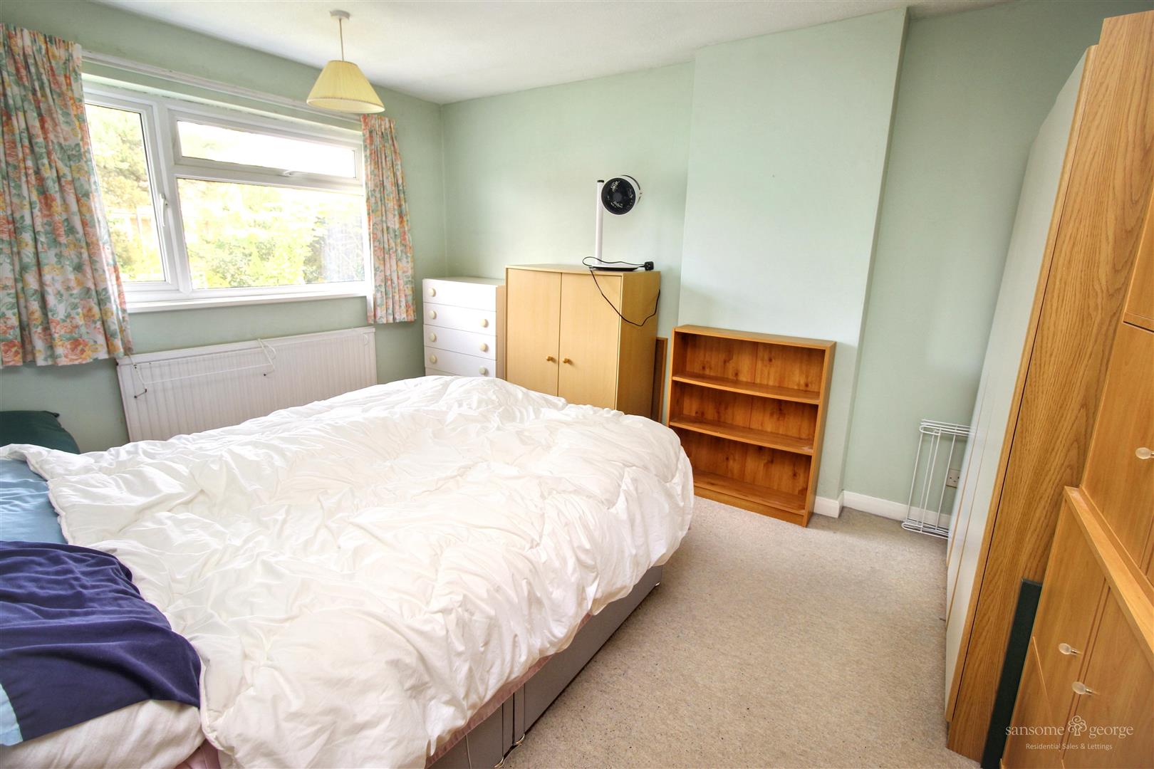 Rutherford Walk, Tilehurst, Reading
